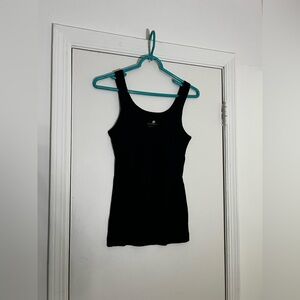Black Banana Republic tank top
Size Small
In great condition